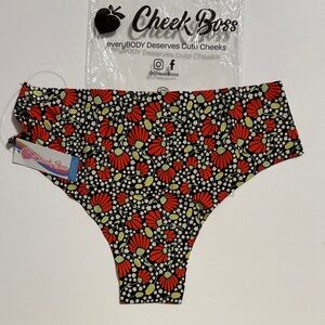 CHEEK BOSS  "cheeky" panties Colorful red green black flowers  Size XL